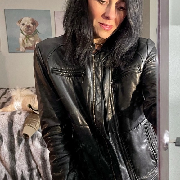 Vintage Calvin Klein genuine leather coat - Picture 2 of 10